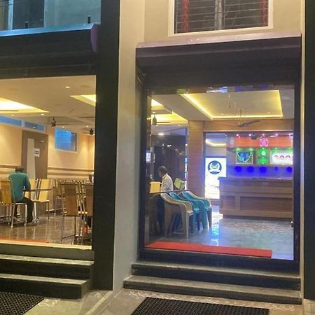 Hotel Madigai Tańdźawur Zewnętrze zdjęcie
